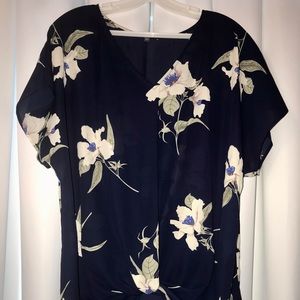 XL West Kei Short Sleeve Top